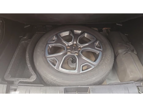 RENEGADE 1.8 16V FLEX LONGITUDE 4P AUTOMÁTICO