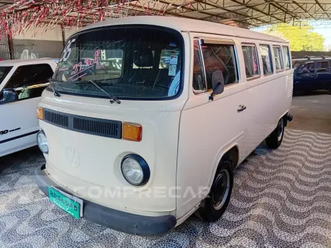 Volkswagen Volkswagen Kombi 1.600(AR) 4 portas