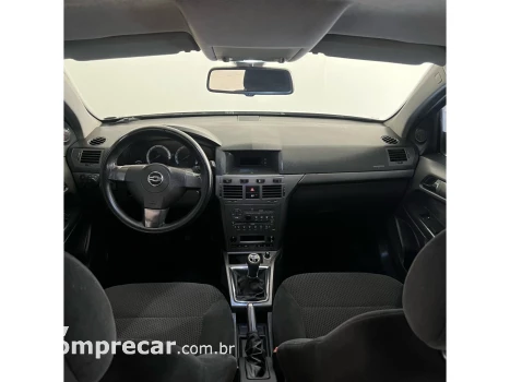 VECTRA 2.0 MPFI GT HATCH 8V FLEX 4P MANUAL