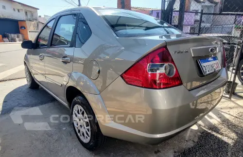FIESTA 1.6 MPI Class Sedan 8V