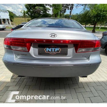 AZERA 3.3 MPFI GLS Sedan V6 24V
