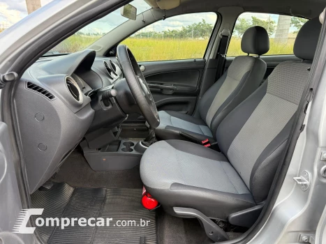 VOYAGE 1.0 12V MPI Totalflex