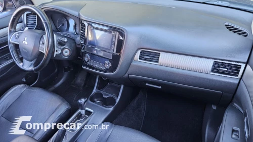 OUTLANDER 2.0 16V 160cv Aut.