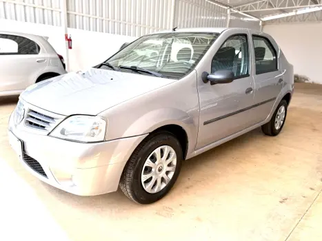 Renault Logan Expression Hi-flex 1.6 8V 4P 4 portas