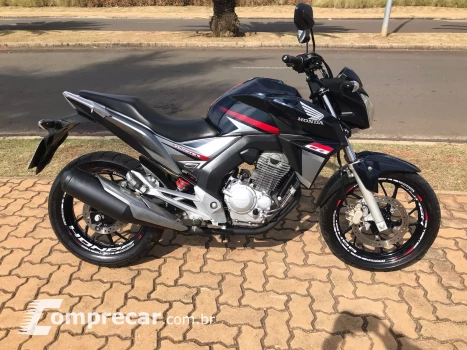 CB TWISTER 250F