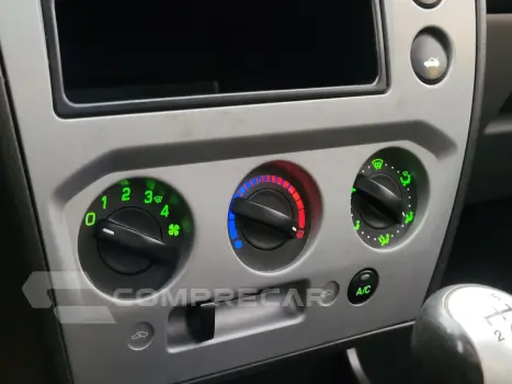 Fiesta Sedan SE 1.6 16V Flex 4p