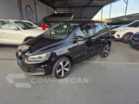 Volkswagen Fox Trendline 1.6 Flex 8V 5p 4 portas