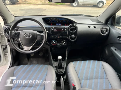 ETIOS 1.5 XS Sedan 16V