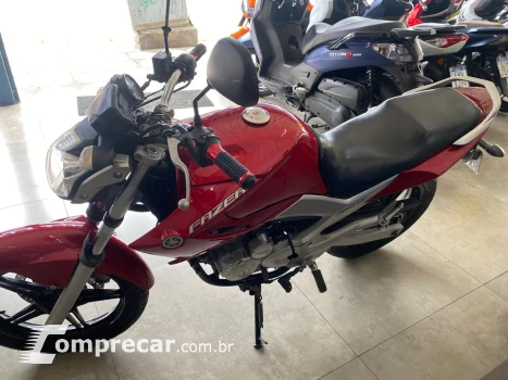 YS 250 FAZER
