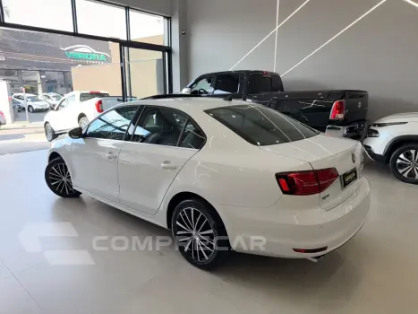 JETTA Highline 2.0 TSI 16V 4p Tiptronic