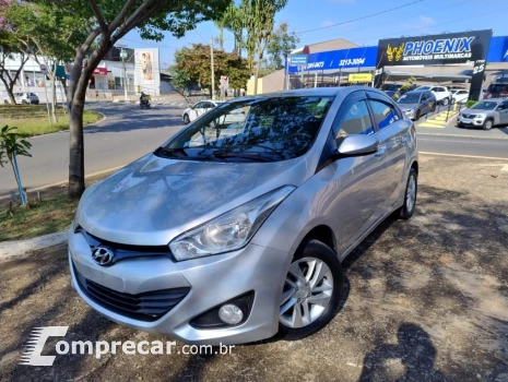Hyundai HB20X 1.6 16V Premium 4 portas