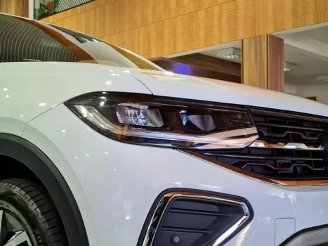 T-CROSS HIGHLINE 1.4 TSI FLEX 16V 5P AUT