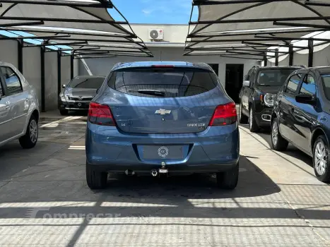 ONIX 1.4 MPFI LTZ 8V