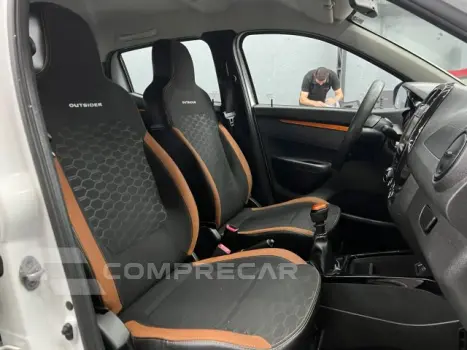 KWID - 1.0 12V SCE OUTSIDER MANUAL