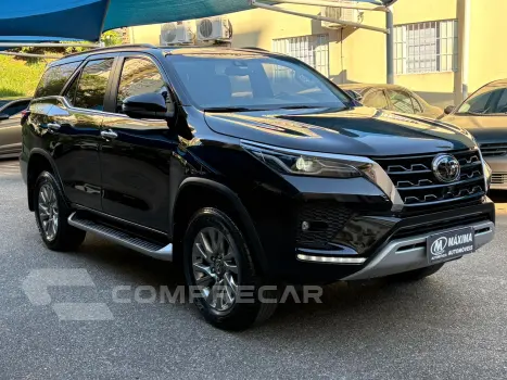 HILUX SW4 2.8 D-4d Turbo SRX 7L 4X4