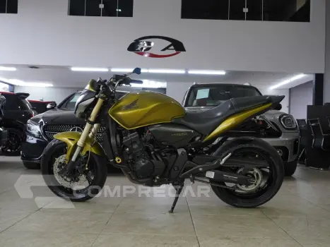 CB 600F HORNET