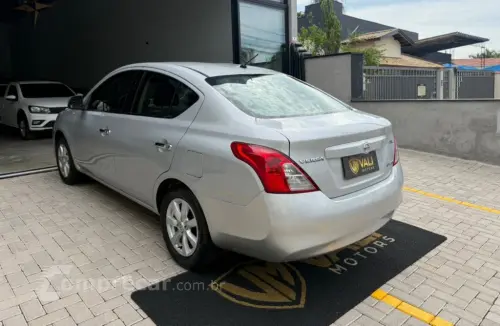 VERSA SL 1.6 16V Flex Fuel 4p Mec.