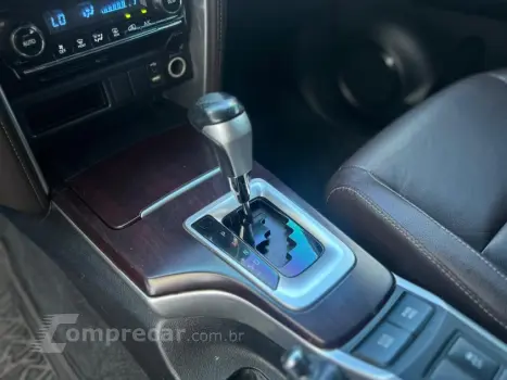 HILUX SW4 2.7 SRV 7 LUGARES 4X2 16V FLEX 4P AUTOMÁTICO