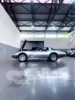 CORVETTE 5.7 Stingray Targa V8