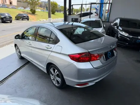 CITY Sedan EX 1.5 Flex 16V 4p Aut.