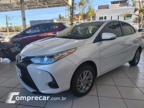 Toyota Yaris Sedan 1.5 16V 4P FLEX XS MULTIDRIVE AUTOMÁTICO CVT 4 portas