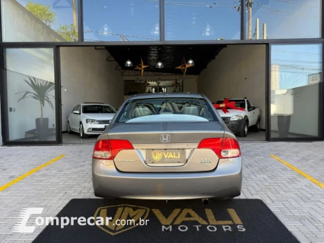 Civic Sed. LXL/LXL SE 1.8 Flex 16V Mec.