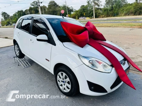 FIESTA 1.6 MPI Class Hatch 8V