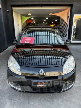 Renault SANDERO 1.6 Privilége 16V 4 portas
