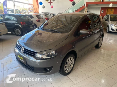 Volkswagen FOX 1.6 MI 8V 4 portas