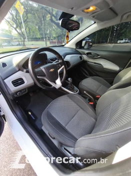 Onix Hatch 1.4 4P FLEX LT