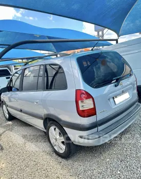 Zafira 2.0 4P FLEX ELEGANCE AUTOMÁTICO