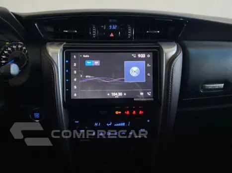 HILUX SW4 2.7 SRV 7 LUGARES 4X2 16V FLEX 4P AUTOMÁTICO