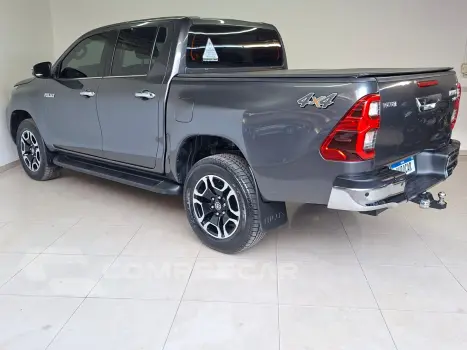 HILUX 2.8 D-4d Turbo CD SRX 4X4