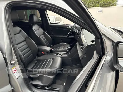 TAOS Highline 1.4 250 TSI Flex Aut. BLINDADO