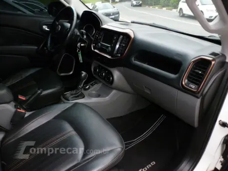 TORO 2.0 16V Turbo Volcano 4X4