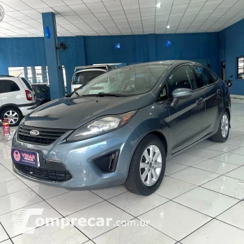 FORD FIESTA 1.0 MPI First Sedan 8V 4 portas