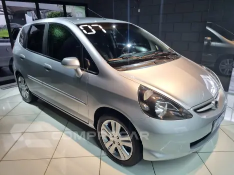 Honda FIT 1.4 LX 8V 4 portas