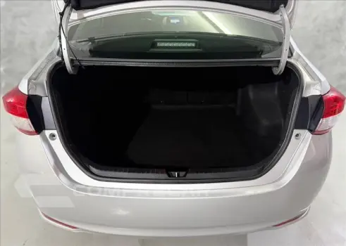 YARIS 1.5 16V Sedan XLS Connect