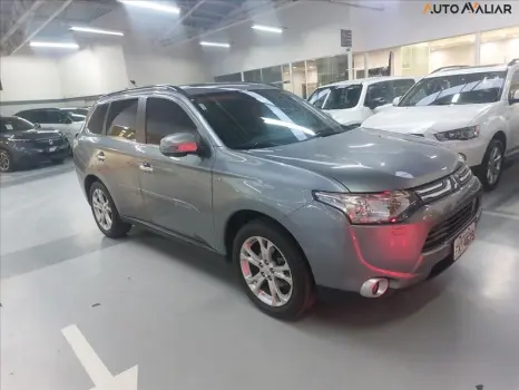 OUTLANDER 3.0 GT 4X4 V6 24V