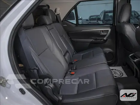 HILUX SW4 2.8 D-4d Turbo SRX Platinum 7L 4X4