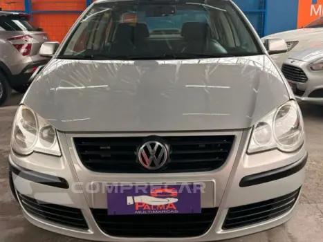 POLO SEDAN - 1.6 8V 4P MANUAL
