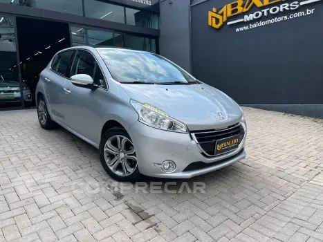 PEUGEOT 208 Griffe 1.6 Flex 16V 5p Mec. 4 portas