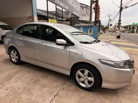 CITY Sedan LX 1.5 Flex 16V 4p Aut.