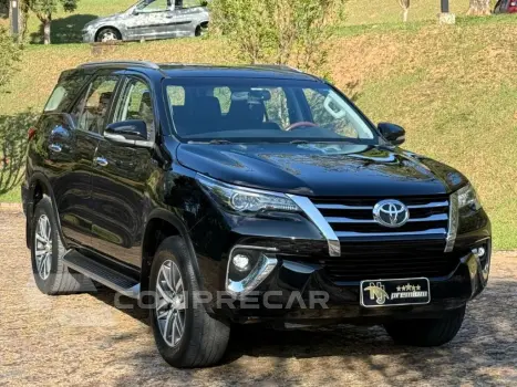 Hilux SW4 SRX 4x4 2.8 TDI 16V Dies. Aut.