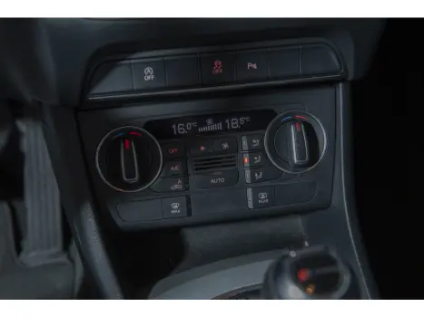 Q3 1.4 TFSI AMBIENTE GASOLINA 4P S TRONIC