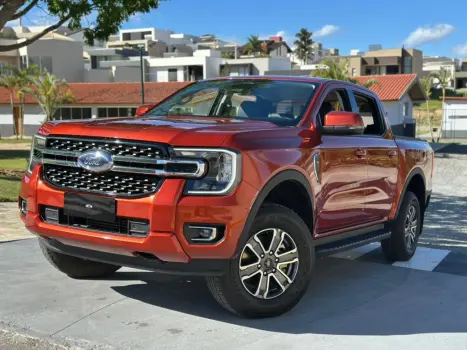 FORD RANGER 3.0 V6 TURBO DIESEL CD XLT 4X4 AUTOMÁTICO 4 portas