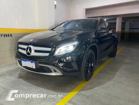 Mercedes-Benz GLA 200 1.6 CGI Enduro 16V Turbo 4 portas