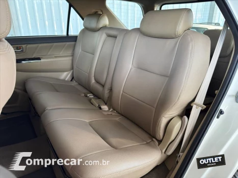 HILUX SW4 3.0 SRV 4X4 7 LUGARES 16V TURBO INTERCO