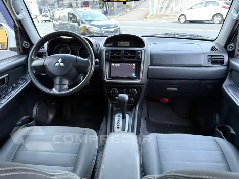 Pajero T.R.4 2.0  flex 4X2