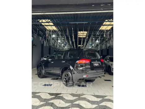 PAJERO DAKAR 3.2 4X4 16V TURBO INTERCOOLER DIESEL 4P AUTOMÁT